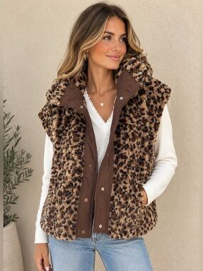 Eesome Los Angeles Leopard Print Teddy vest with side ties